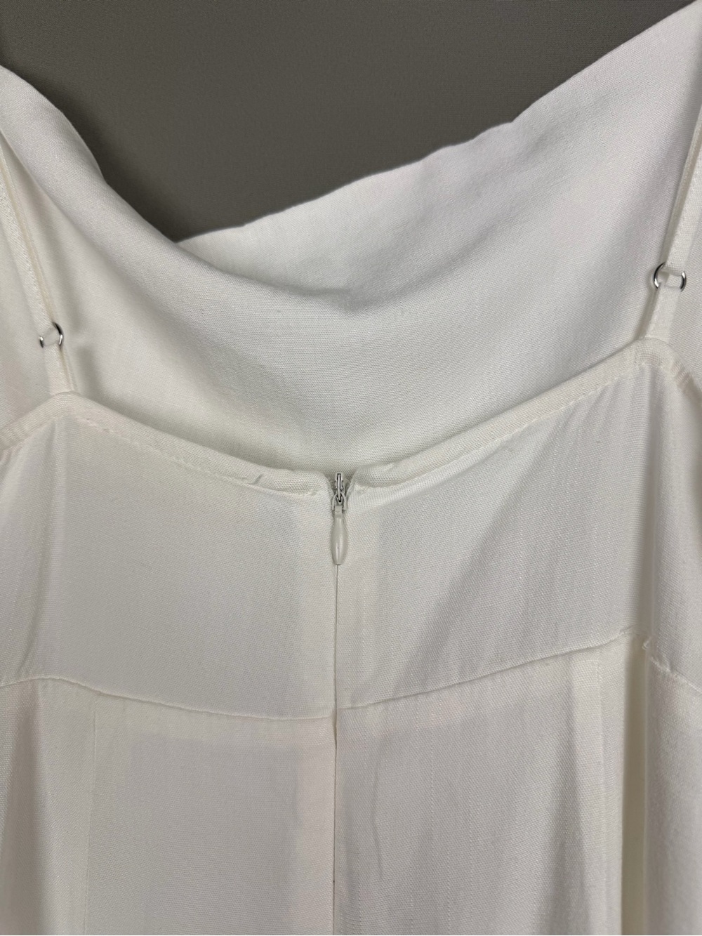 Old Money Minimalist White Dress - Picture 8 of 8